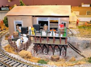 lot 4333 image: Model Kit Train Station