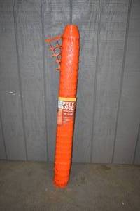 lot 89 image: Safety Fence 48 x 100 Feet