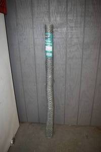 lot 118 image: Roll Galvenized Poultry Netting 60 x 25 Feet