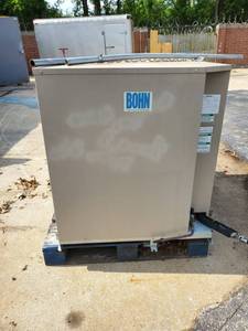 lot 4562 image: Bohn Condensing Unit