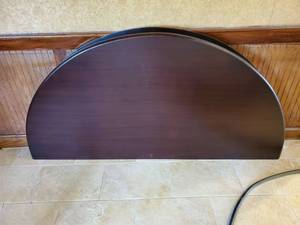 lot 4625 image: 6ft Round Wood Table Top