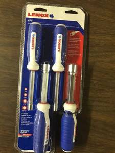 lot 9572 image: Four piece nut driver set