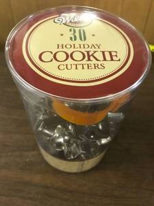 lot 9584 image: holiday cookie cutters set 30 count