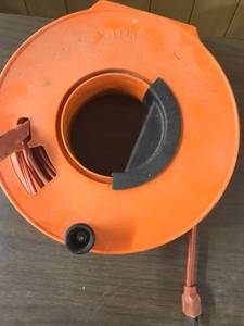 lot 9587 image: heavy duty cord with reel
