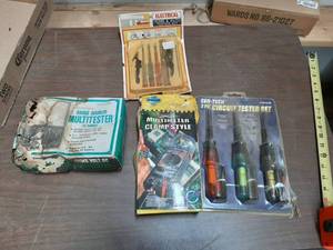 lot 1933 image: Assorted Testers and Multimeters