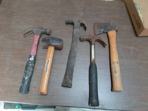 lot 1935 image: Assorted Hammers