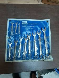 lot 1936 image: 11 Pc Combination Wrench Set