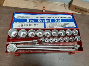 lot 1938 image: 21 Piece Socket Set - Metric