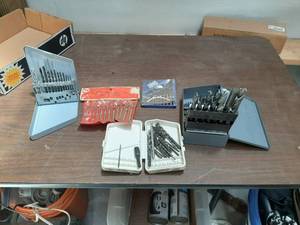 lot 1940 image: Assorted Drill Bits