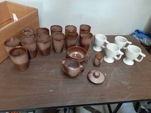 lot 1966 image: Lot of Frankhoma - Mugs and Cups - Some Chips