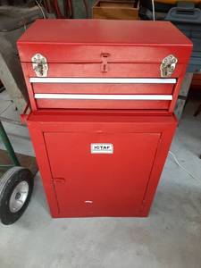 lot 1968 image: Toolbox and Cabinet