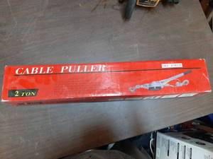 lot 1989 image: Haul-master 4000 Lb. Cable Winch Ratcheting Puller Come-along