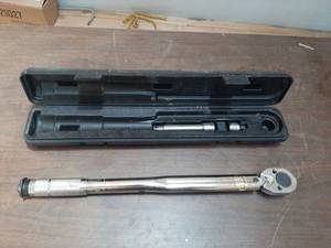 lot 3307 image: Allied 12 Drive Torque Wrench