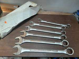 lot 3309 image: Pittsburgh 6 Piece SAE Jumbo Combination Wrench Set