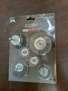 lot 3328 image: 6 Pc Wire Brush Set