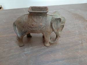 lot 3330 image: Cast Iron Elephant Bank