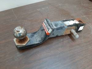 lot 3335 image: Slip-in Hitch with 1-78 Ball