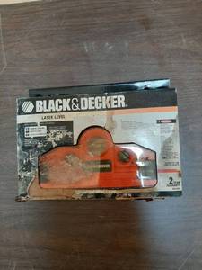 lot 3336 image: Black & Decker Manual Laser Level