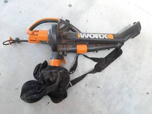 lot 3343 image: Worx Blower Vaccuum