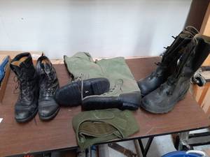 lot 3371 image: Boots - Army Rubber Boots