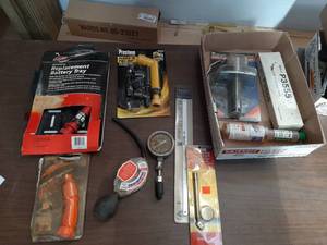 lot 3413 image: Assorted Automotive Tools
