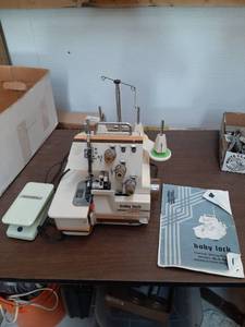 lot 3426 image: Baby Lock Overlock Sewing Machine