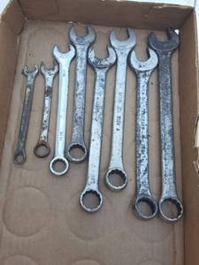 lot 7110 image: 8 assorted combination end wrenches