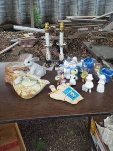 lot 6227 image: Ceramic decor