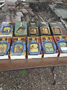 lot 6243 image: 10 Beam bottles, empty