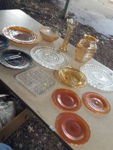 lot 6258 image: Assorted glassware Fenton Christmas plates, Carnival Glass and more