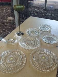 lot 6267 image: Assorted glassware