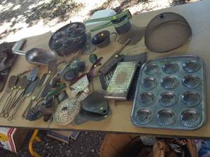 lot 6273 image: Old metal kitchen Wares