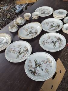 lot 6291 image: China dinnerware, cherry blossom