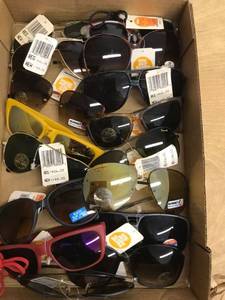 lot 6379 image: 15 pairs sunglasses