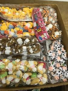 lot 6387 image: approx 30 dozen assorted stuffed animal keychains