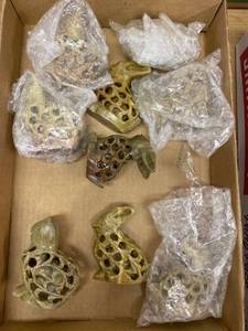 lot 6390 image: approx 9 soapstone figurines