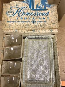 lot 6416 image: glass snack set 4 cups and 4 trays