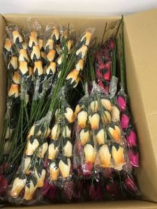 lot 6424 image: 40 assorted fake floral bouquets
