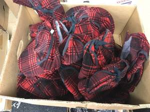 lot 6439 image: 25 red plaid hats