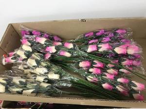 lot 6471 image: 18 assorted fake floral bouquets white, pink, purple