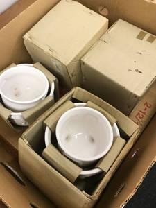 lot 6474 image: 4 sets cauldron decor