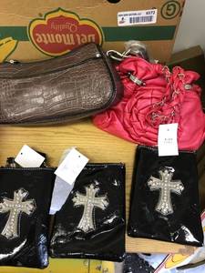 lot 6576 image: 5 small purses