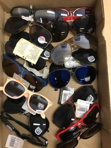 lot 6584 image: 15 pairs sunglasses