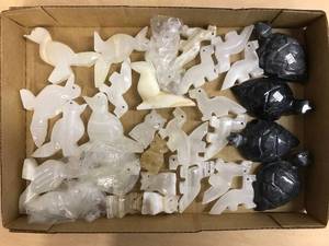 lot 6585 image: approx 30 pcs carved onyx animal figurines