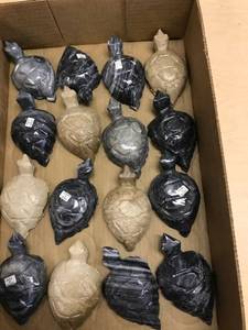 lot 6598 image: 16 carved onyx turtle figurines