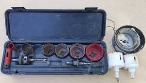 lot 4032 image: Hole Saw Kit