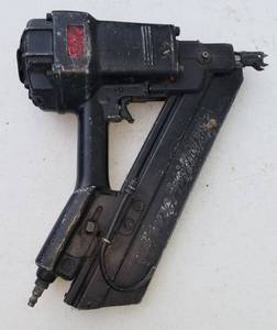 lot 4096 image: Pneumatic Nail gun
