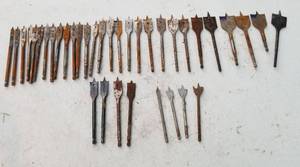 lot 4109 image: 37 Spade Drill Bits for Wood
