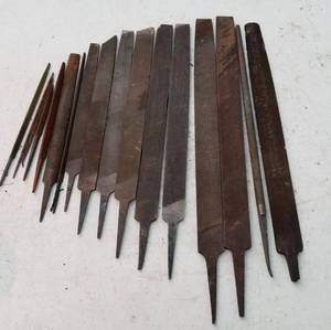 lot 4110 image: 17 various sized files