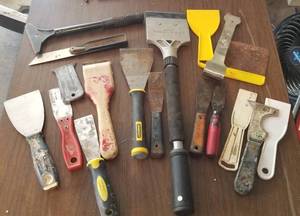 lot 4119 image: 18 pcs puddy knives and scrapers
